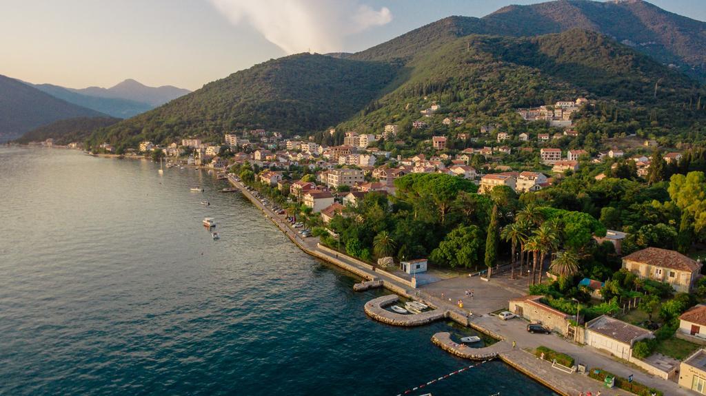 Apartments Perper Tivat Exteriér fotografie